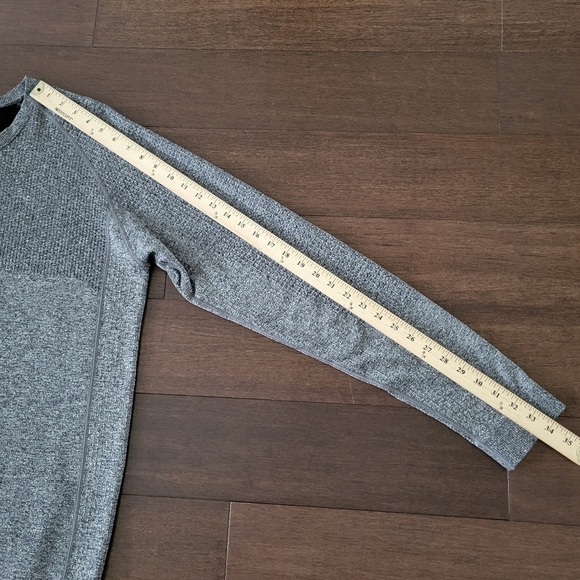 Lululemon Engineered Warmth Long Sleeve Crew Merino Wool Sweater XL Black/White - Picture 11 of 11